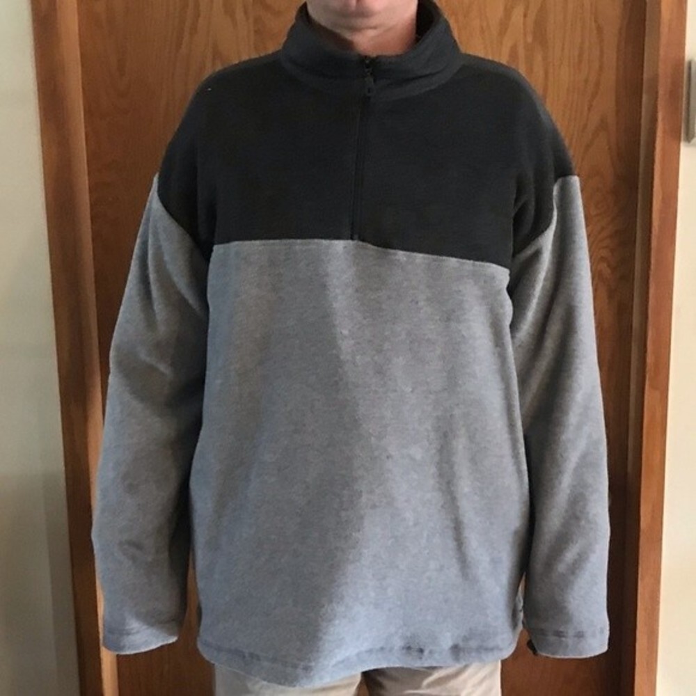 Covington Men’s Gray Fleece with 1/4 Zip